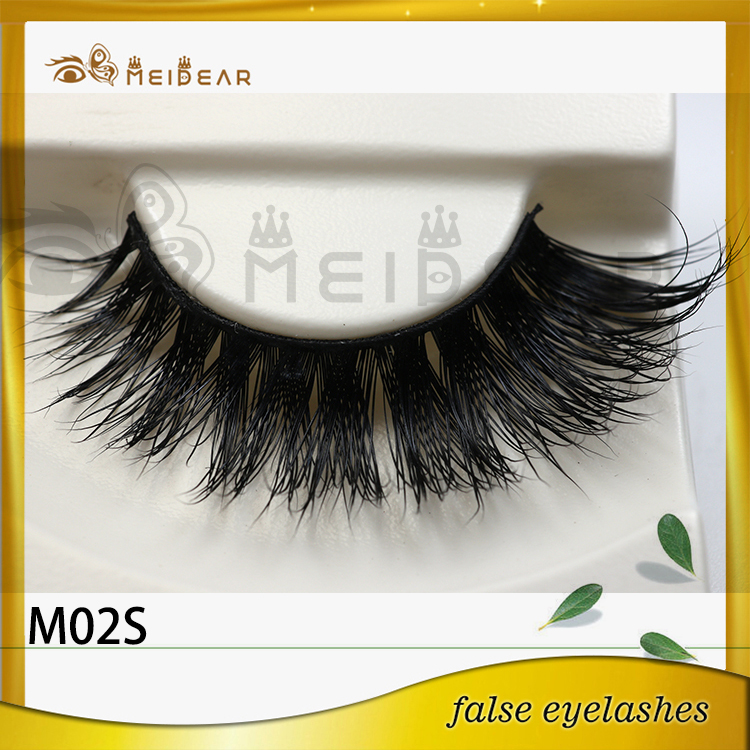 Factory supply real natural looking mink eyelashes and private label service